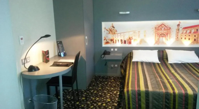 Двухместный номер Medium Hôtel de La Cloche