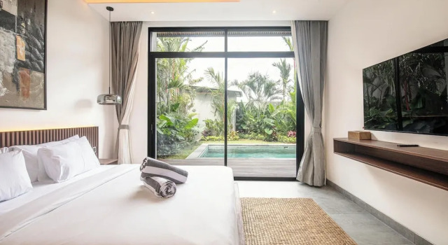 Exquisite 5BR Canggu Villa Steps From the Beach, Rezervovat Vila Chaty v Bali, Chalupa