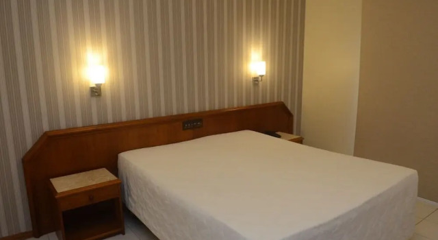 Номер Luxury River Hotel