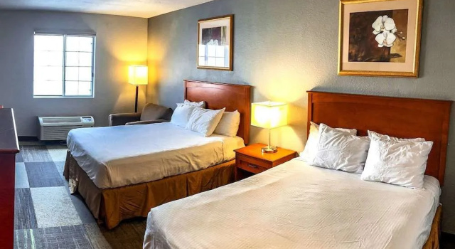 Sunflower Hotel, Reserva ahora Hotel Fairfield Iowa