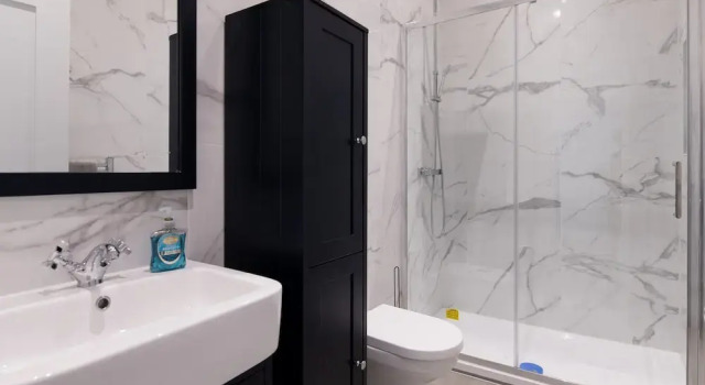 Семейные апартаменты Woodside Park 3 Bedroom Apartments with Parking