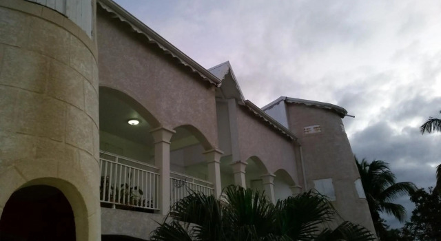 Apartment Moulins, Prenota Appartamento Hotel a Grande-Terre con piscina, Piscina