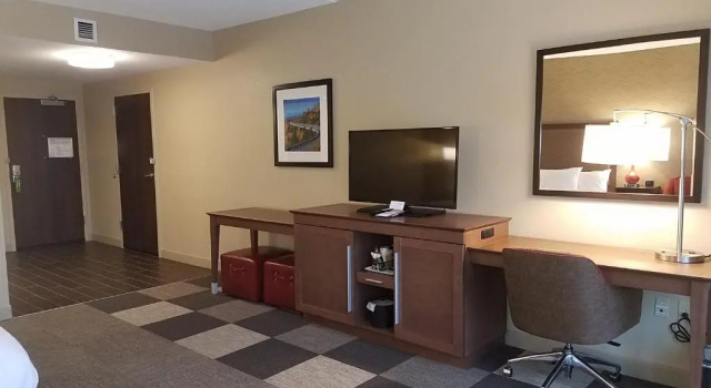 Номер Standard с балконом Hampton Inn & Suites Boone, Nc