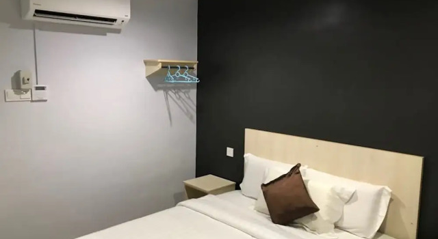 Deluxe Dvoulůžkový s manželskou postelí pokoj s balkonem Seri Kangsar KK Hotel