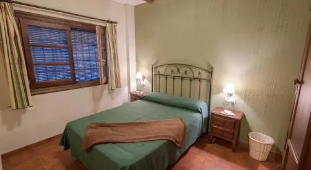 Apartamentos Los Olivos, Забронировать Апартаменты/квартира Отели Алькала-дель-Хукар с парковкой, рядом с Церковь Св. Андреса, Парковка