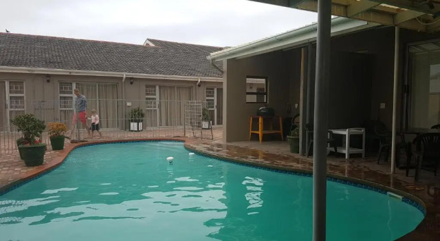 Апартаменты c 1 комнатой Marine48 Self-catering Port Elizabeth