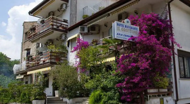 Hotel Il Grottone