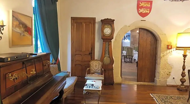 LHostellerie du Château de Bricquebec, Book Hotel Bricquebec Cotentin