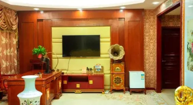 Люкс Executive Yuan Tong Hotel
