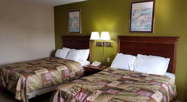 Briarwood Inn, Rezerwuj Hotel Hotele w Illinois z basenem, Basen