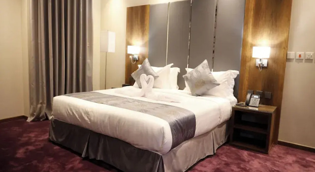 Golden Season Hotel - AR Rass, Book Hotel Hoteller i Ar Rass med morgenmad, Morgenmad
