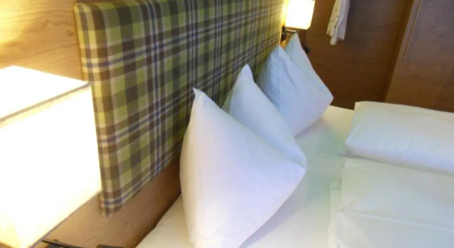 Трёхместный номер Standard с балконом Hotel Garni Siegmundshof - inclusive Joker Card im Sommer