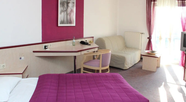 Airport Domizil Hotel