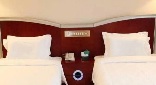 Hong Wei Yi Jia Beijing Beiyuan Hotel, Book Hotel Hoteller i Beijing Province med parkering, Parkering