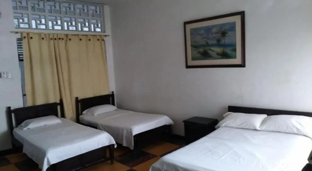 Четырёхместный номер Standard Gran Hotel El Cedro