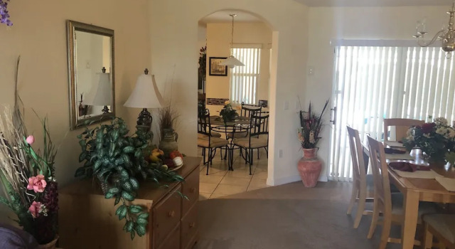 Gorgeous 4 Bed Home with Private Pool and Gamesroom in Disney Area (TR562DD)