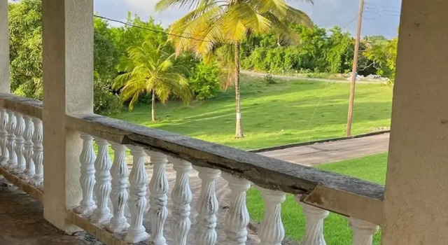 Beautiful 2-bed House in St George, Prenota Hotel Saint George Saint Michael