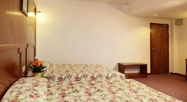 Семейный люкс Jasmine Hotel