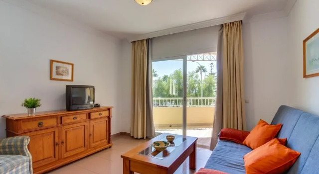 Apartamento Andalucía 202, 2ºB, Забронировать Апартаменты/квартира Апартаменты Нерха, рядом с Церковь Эль-Сальвадор, Апартаменты/квартира