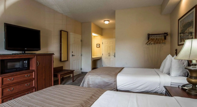 Четырёхместный номер Standard Quality Inn Kingsport South
