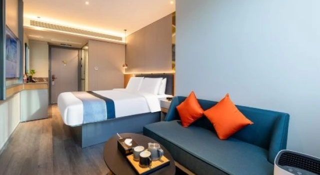 Двухместный люкс Homeinn Selected Hotel (Shenzhen Convention & Exhibition Center Gangxia Subway Station)