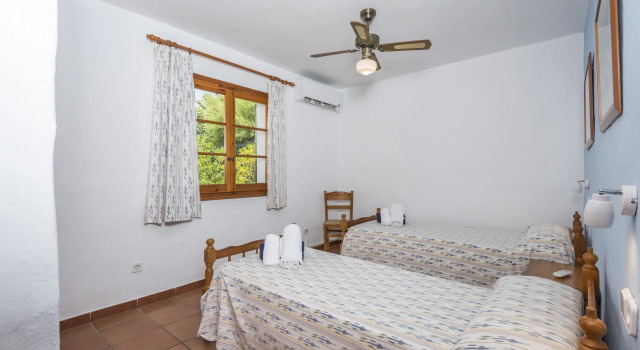 Villas Playas de Fornells by Escape Home, Rezerwuj Hotel Mercadal 
