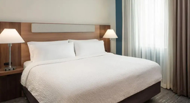 Люкс c 1 комнатой Holiday Inn Express Miami Airport-Blue Lagoon Area by IHG