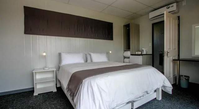 SleepOver Upington, Buchen Sie Ferienhaus Villen in Nordkap, Villa