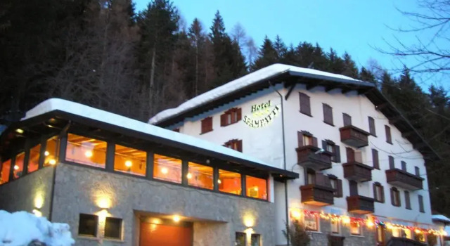 Hotel Spampatti, Забронировать Отель Кастьоне-делла-Презолана Bergamo Province