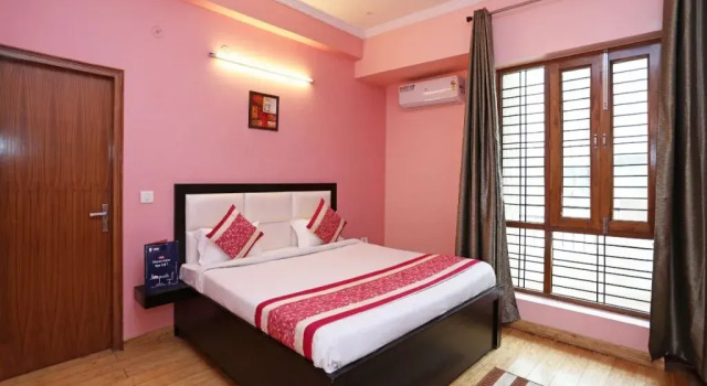 Mascot Pentazz by OYO Rooms