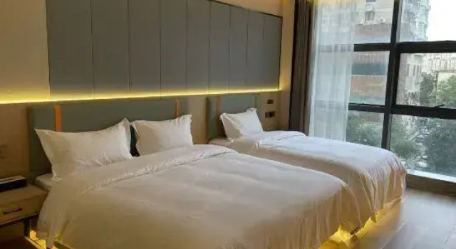 HuanCheng Hotel（(Shenzhen Dongmen Old Street MixC Store)）, Rezerwuj Hotel Hotele w Shenzhen z parkingiem, Parking