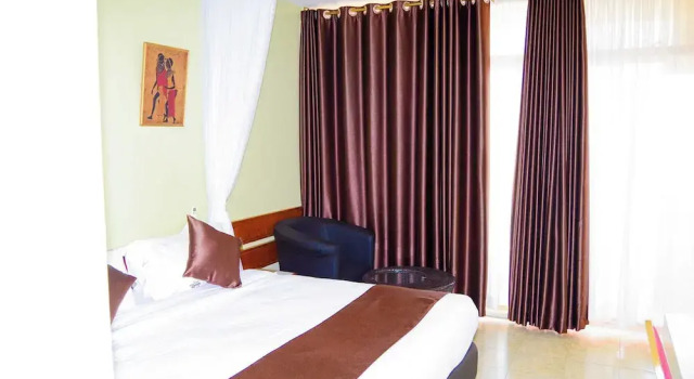 Двухместный номер Standard с видом на бассейн The Sunset Hotel Kisumu