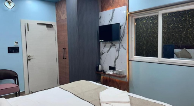 Hotel Rashmi Grand, Rezervovat Hotel Khagaria Bihar