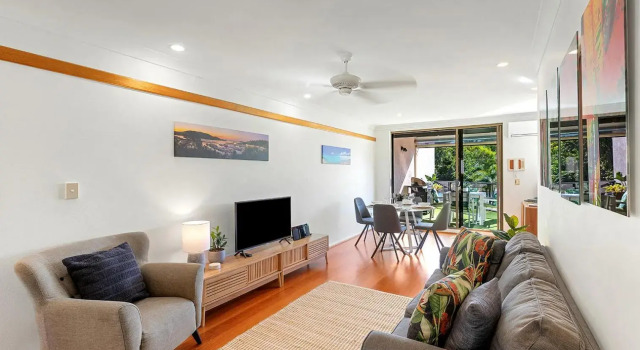 Montipora Unit 3 - In the heart of Airlie, wi-fi and Netflix