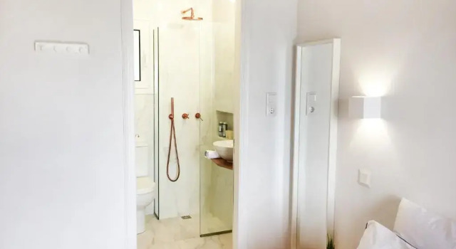 Апартаменты Deluxe Loukia Studios & Suites