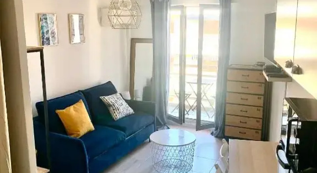 Appartement studio au cœur du Golf de Saint-Tropez, Забронировать Апартаменты/квартира Кавалер-сюр-Мер Сен-Тропе залива, рядом с Plage de Bonporteau