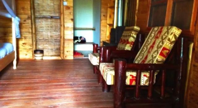 Коттедж Deluxe Lake Bunyonyi Eco Resort