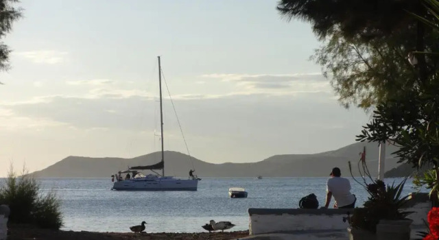 Tzamaros Studios Kythnos, Rezervovat Hotel Merichas Kythnos