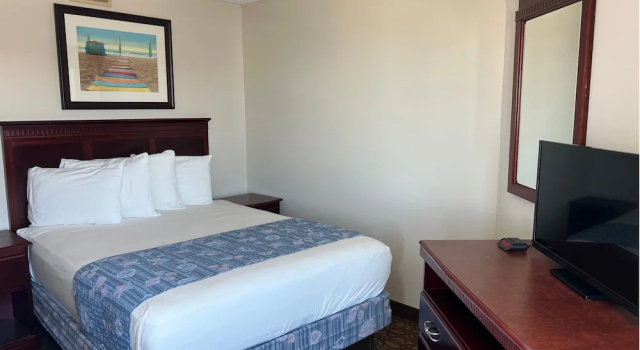 Люкс с видом на бассейн El Coronado Resort