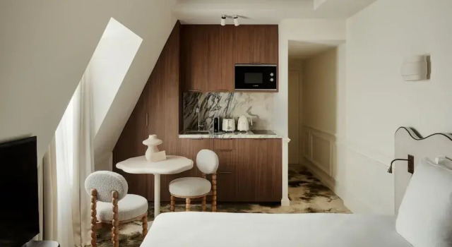 Leon Hotel-sacre Coeur View/suite-64, Забронировать Отель Отели Парижа с парковкой, рядом с Ле Пеллетье, Парковка