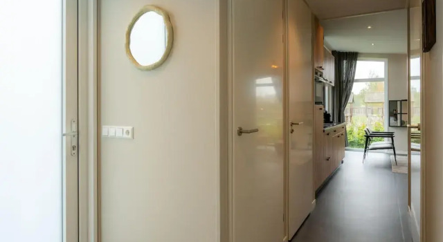 Luxury Holiday Home Surrounded by Water & Forest, Prenota Casa vacanze Hotel a Frisia con parcheggio, Parcheggio