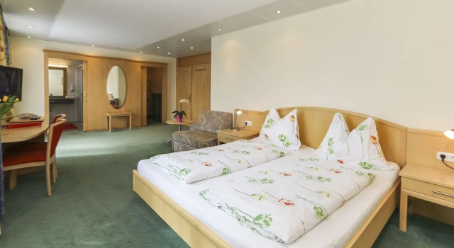 Двухместный номер Standard с балконом Alpenhotel Tauernstüberl