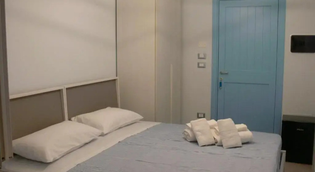 Tamarix, Book Hotel Hoteller i Pulsano med pool, Swimmingpool