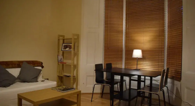 1 Bedroom Shepherds Bush Apartment, Varaa Huoneisto Asunnot kohteessa Merseyside, Huoneisto