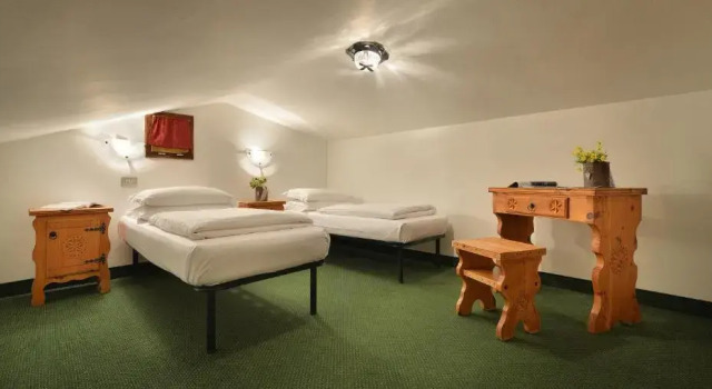 Четырёхместный номер Economy Hotel Loredana