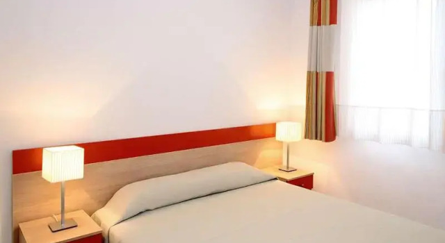 Одноместный номер Standard с балконом AppartCity Classic Aix-en-Provence - La Duranne