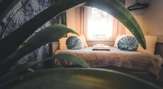 Номер Standard Stylish Room in 1880s Guinness Worker House