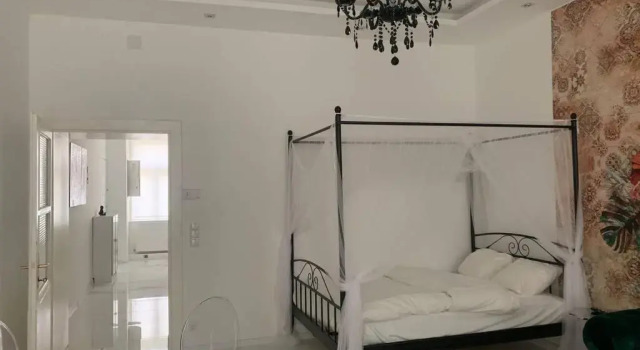 COOL City CENTER Apt. @ METRO and SHOPPING STREET, Забронировать Отель Отели Вены с парковкой, рядом с Volkstheater, Парковка