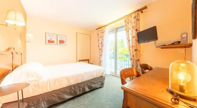 Двухместный номер Superior CitHotel Logis De Brou, Bourg en Bresse RENOVE EN 2026