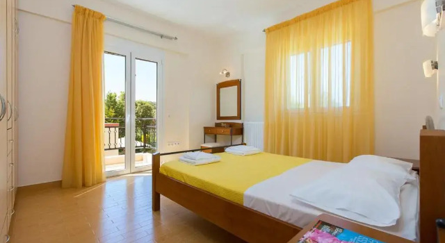Christina Villa II,walking distance to sandy beach, By ThinkVilla, Rezerwuj Willa Hotele w Retimno z parkingiem, Parking